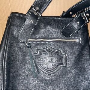 Harley-Davidson Bar & Shield Patch Shoulder Bag Black Leather